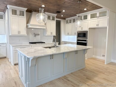 1803 W 115th St, Jenks, OK 74037 - photo 2