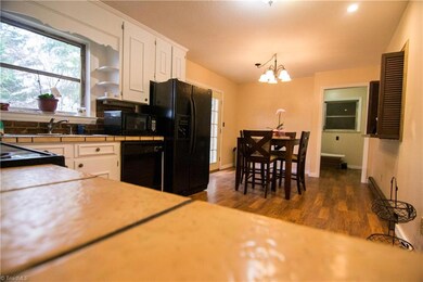 1930 Oak Dr, Asheboro, NC 27205 - photo 4