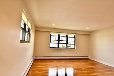 90 E Squantum St unit 4, Quincy, MA 02171 - photo 4