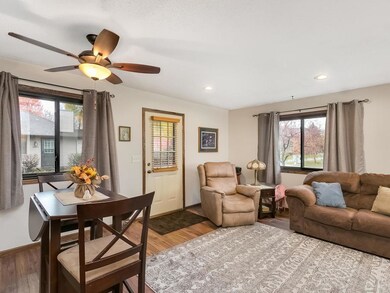 8978 Underwood Ln N Plymouth-002-006-Dining Area-M