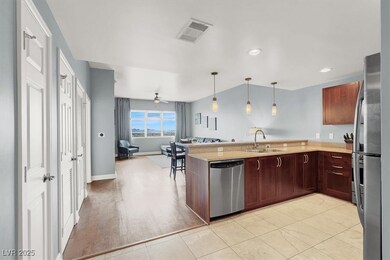 Unit Entry Way