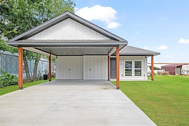 406 Depot St, Whitesboro, TX 76273 - photo 2