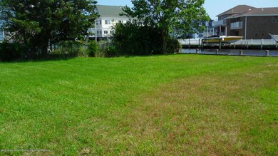 210 Redwood Dr, Berkeley Township, NJ 08721 - photo 4