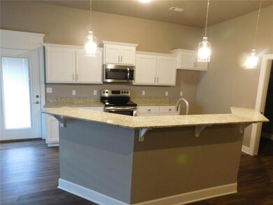 571 Captain Hopkins St, Prairie Grove, AR 72753 - photo 7