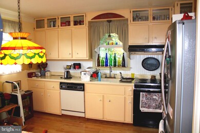 42 W Maple Ave, Lindenwold, NJ 08021 - photo 6