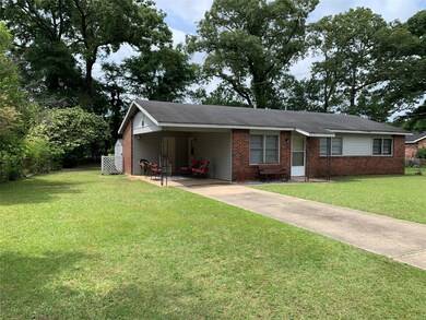 133 Lee Cir, Prattville, AL 36067 - photo 4