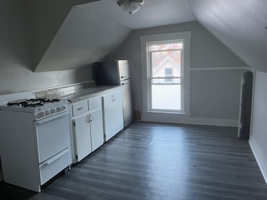 50 Franklin St unit 3/3rd Floor, Concord, NH 03301 - photo 4