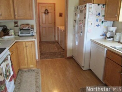 322 Ashley Ln, Alexandria, MN 56308 - photo 2