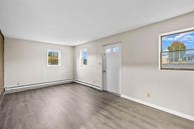 202 S Railroad St, Walnutport, PA 18088 - photo 2