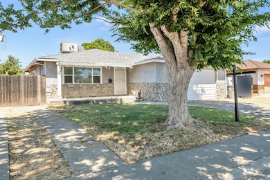 7718 Laurie Way, Sacramento, CA 95832 - photo 2