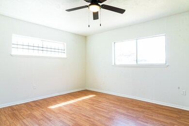 4918 Leffingwell St unit B, Houston, TX 77026 - photo 7