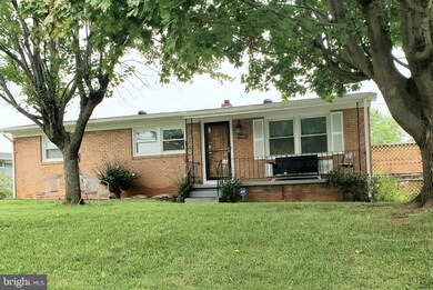 1606 Scranton Ave, Front Royal, VA 22630 - photo 2