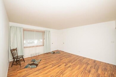 1913 Apache Rd, Waukegan, IL 60087 - photo 2