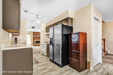 21 Brewster Cir, Old Bridge, NJ 08857 - photo 7