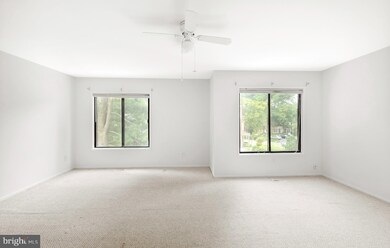 9318 Bathgate Ct, Montgomery Village, MD 20886 - photo 5