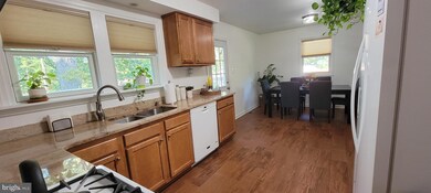 207 Poplar Ave, Marlton, NJ 08053 - photo 5