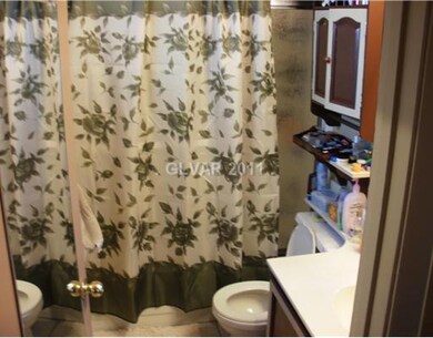 Master Bath/Spa.