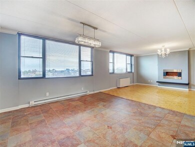 Briarcliff unit 16D, Cliffside Park, NJ 07010 - photo 5