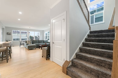 580 Francesca Ln, Roselle, IL 60172 - photo 2