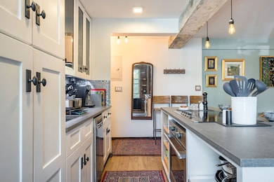 unlisted-address, Brooklyn, NY 11209 - photo 5