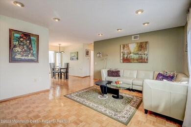 09-Family Room