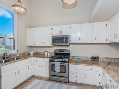 2214 Plaza de Las Flores, Carlsbad, CA 92009 - photo 6