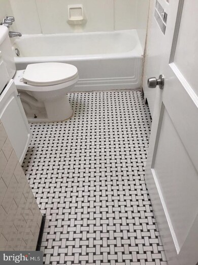 812 Argonne Dr, Baltimore, MD 21218 - photo 5