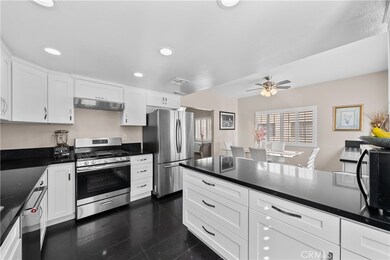 15053 Sherman Way unit A, Van Nuys, CA 91405 - photo 2