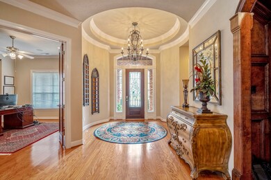 Looking back towards the front door you can apprec