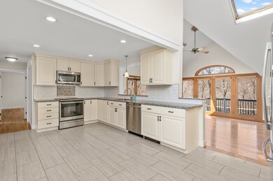12 Kings Grant Rd, Westborough, MA 01581 - photo 7