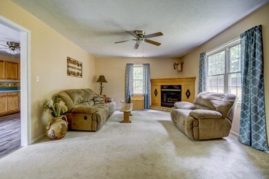 1004 Kingswood Ln, Lynchburg, VA 24504 - photo 5