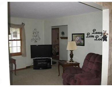 2820 Wilson Ave SW, Cedar Rapids, IA 52404 - photo 5