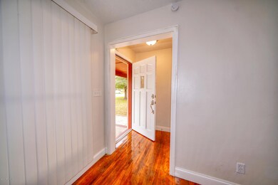 4425 Ish Brant Rd W, Jacksonville, FL 32210 - photo 3