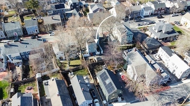 27 Warren St unit 1, Newburyport, MA 01950 - photo 6