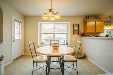 7407 Gamble Oak Dr, San Antonio, TX 78223 - photo 6