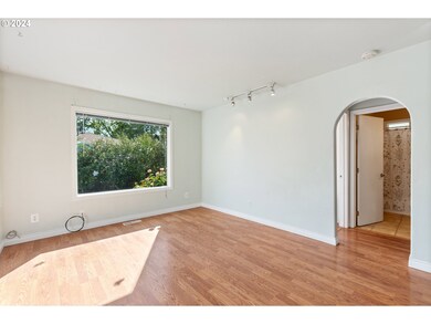 2035 SW 198th Ave, Beaverton, OR 97006 - photo 7