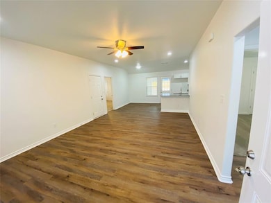 419 W Monterey St, Denison, TX 75020 - photo 6