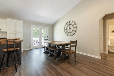 21 Hilltop Dr, Winchester, TN 37398 - photo 3