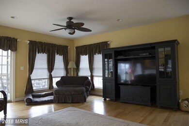 1219 Meadow View Rd, Pasadena, MD 21122 - photo 4
