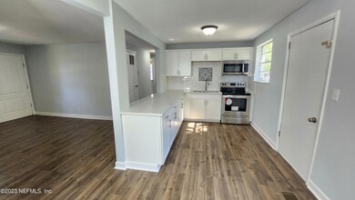276 Pecan St, Jacksonville, FL 32211 - photo 7