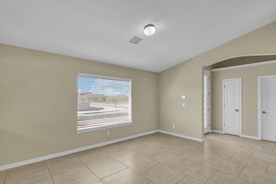 14800 Hunters Grove Ave, El Paso, TX 79938 - photo 5