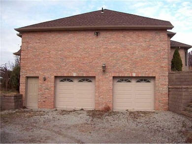 Parking Lot/Garage.