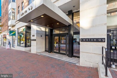 Twelve 09 unit 414, Baltimore, MD 21201 - photo 2