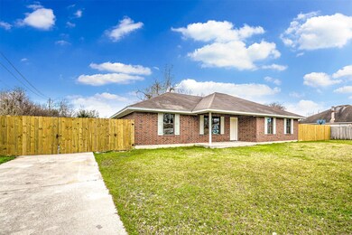 11527 Cordoba Dr, Houston, TX 77038 - photo 2