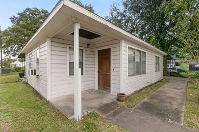 4714 Mcewen St, Houston, TX 77009 - photo 4