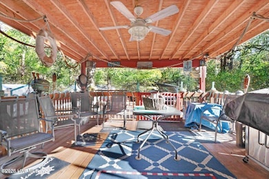 189 Budd Fields covered deck