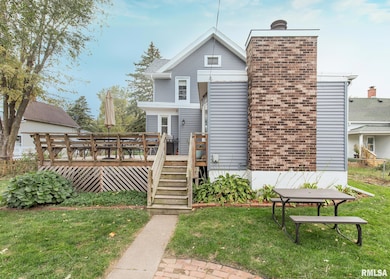 2424 4th St, Moline, IL 61265 - photo 6