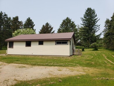 356 Homer St, Hubbardston, MI 48845 - photo 3