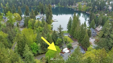 SOOOOOOOOOO close to Lake Wilderness!  Easy approximately 1 mile walk around the entire lake.  The lake itself is about 67 acres.  Never miss a single event.  Fishing derby, Arboretum plant sale, slug hunt (it's a FUN thing), Disc golf, PUBLIC golf course, concerts, movies, Maple Valley Days, Ironman.....SO MUCH MORE!