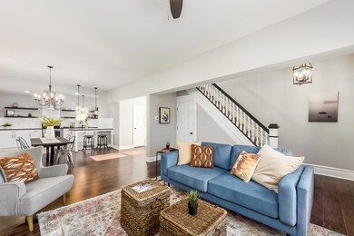 T 756 Stewart Ave00007